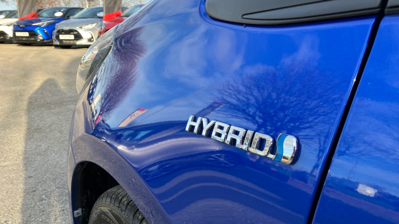 Toyota Yaris 1.5 Hybrid Icon Tech 5dr CVT Hybrid Hatchback